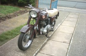 another view of the Ariel red hunter